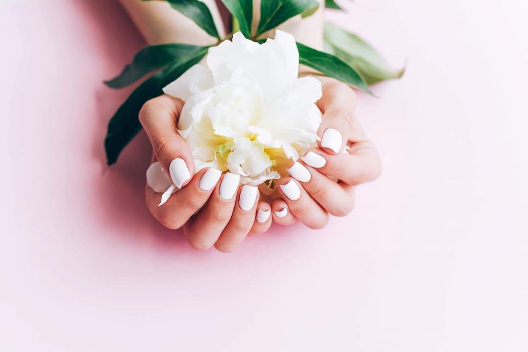 taches blanches sur les ongles